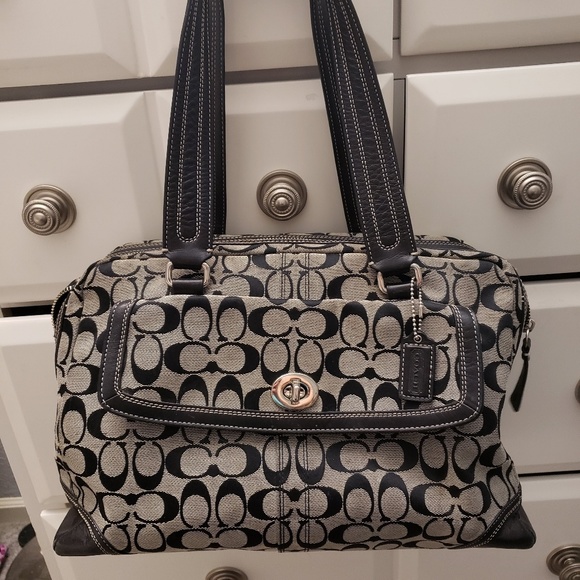 Coach - Picture 1 of 5